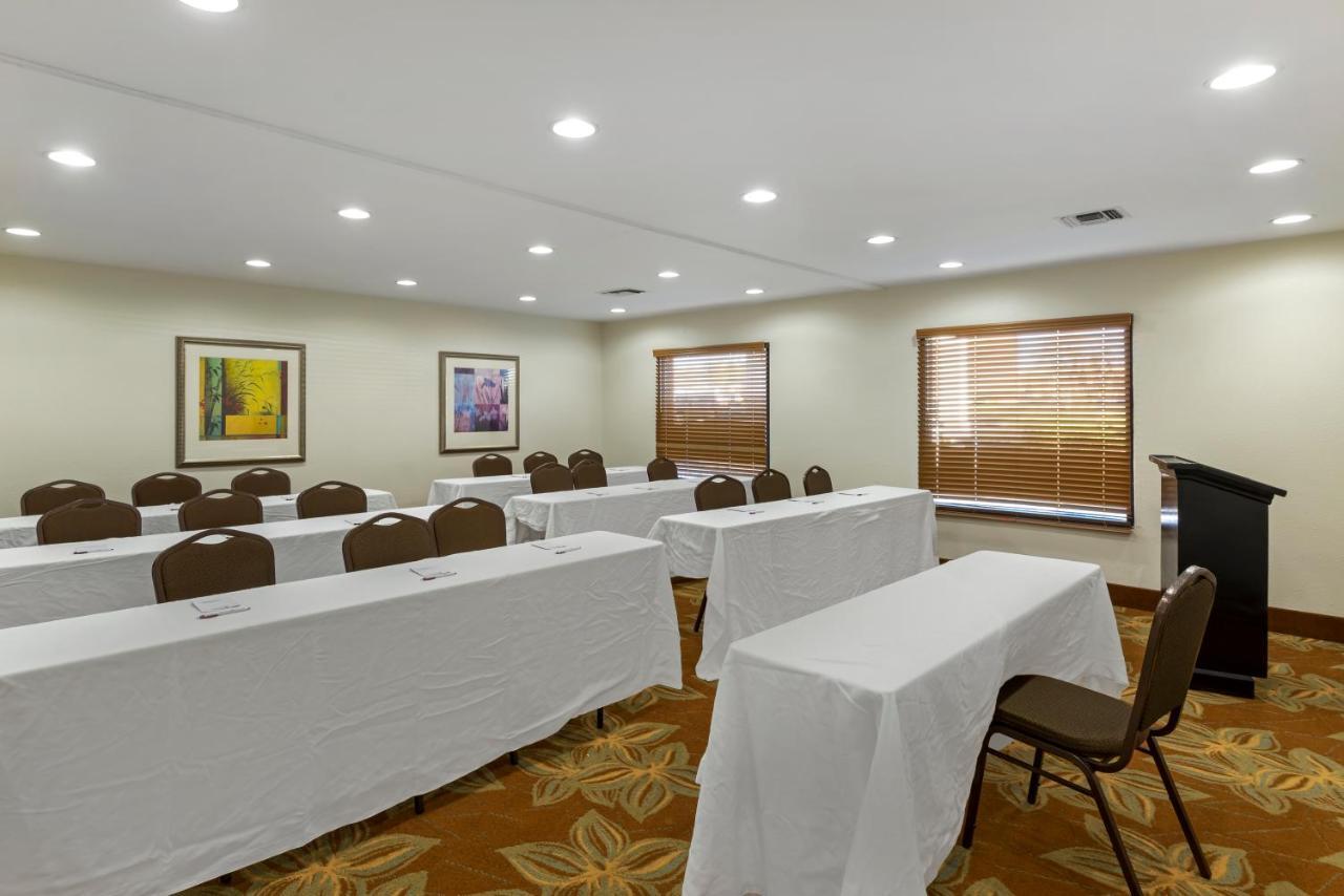 Hotel Western Executive Richmond Dumbarton