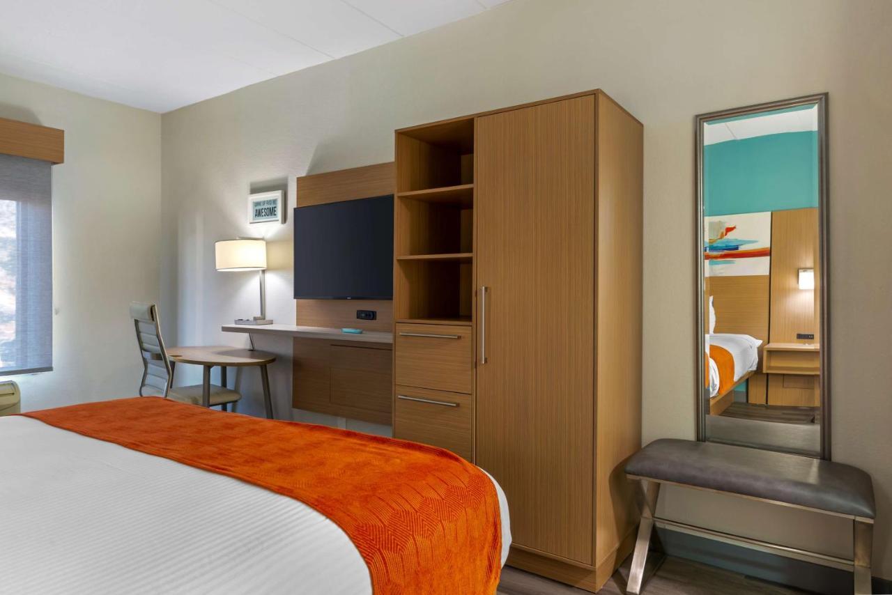 Western Executive Richmond Hotel 3*