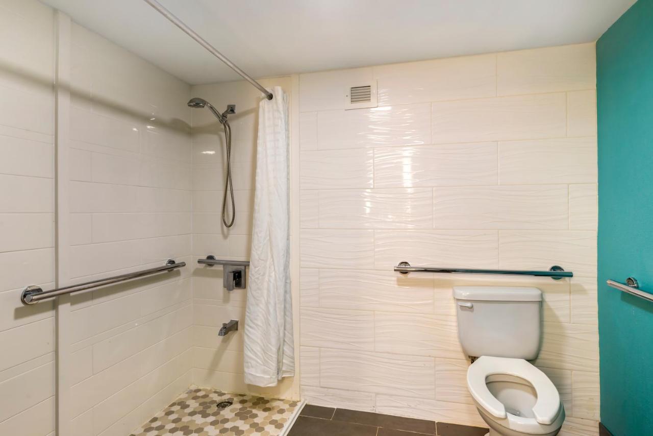 Hotel Western Executive Richmond 3*