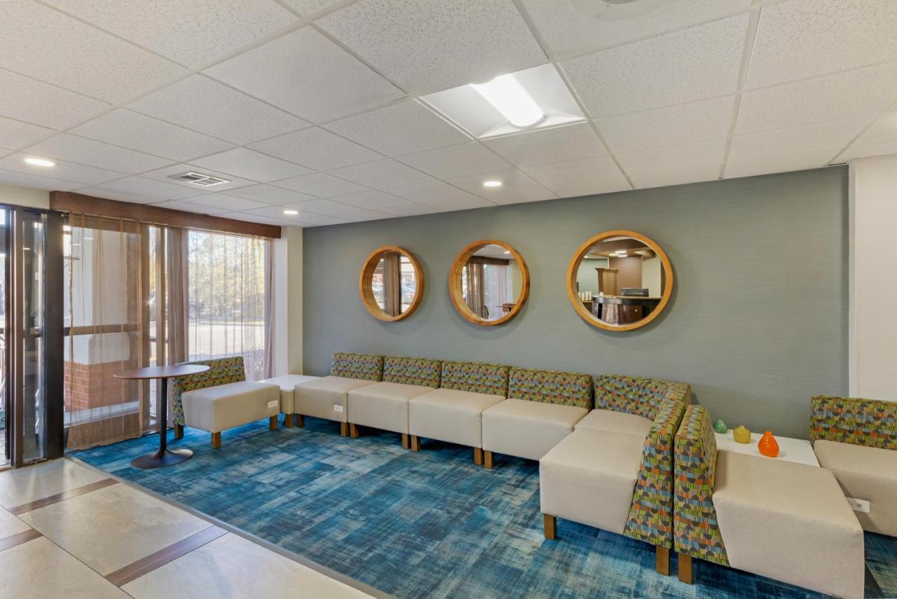 Western Executive Richmond Hotel 3*