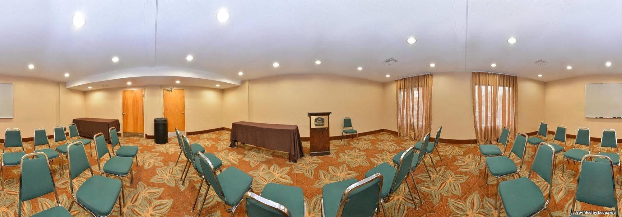 Hotel Western Executive Richmond 3*